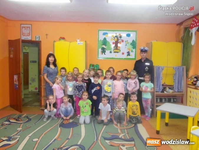 Zdjęcie w galerii na portalu naszwodzislaw.com: Przedszkolaki w policyjnych czapkach wiadomości z regionu