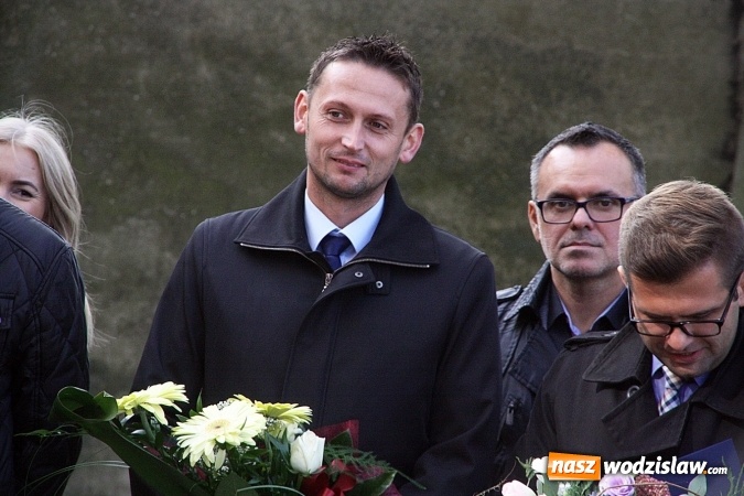 Zdjęcie w galerii na portalu naszwodzislaw.com: Szpitale w powiecie mają nowe karetki. Do zakupu dołożyło się czternaście samorządów  wiadomości z regionu