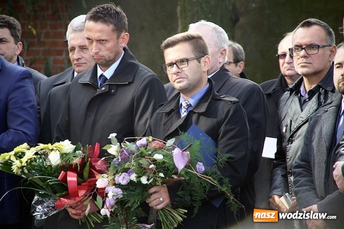 Zdjęcie w galerii na portalu naszwodzislaw.com: Szpitale w powiecie mają nowe karetki. Do zakupu dołożyło się czternaście samorządów  wiadomości z regionu