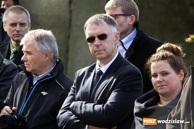 Zdjęcie w galerii na portalu naszwodzislaw.com: Szpitale w powiecie mają nowe karetki. Do zakupu dołożyło się czternaście samorządów  wiadomości z regionu