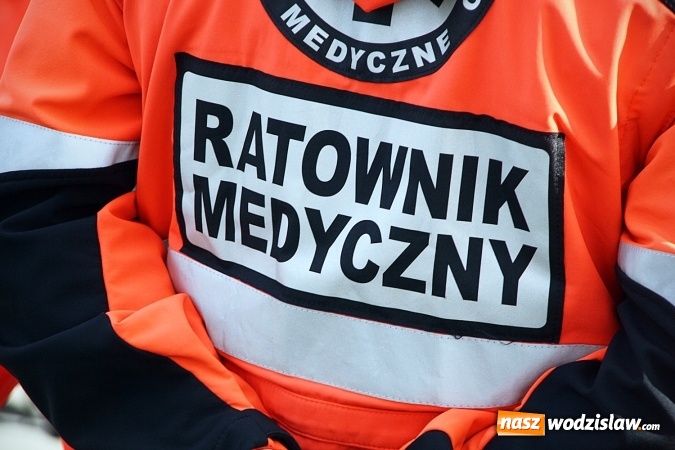 Zdjęcie w galerii na portalu naszwodzislaw.com: Szpitale w powiecie mają nowe karetki. Do zakupu dołożyło się czternaście samorządów  wiadomości z regionu