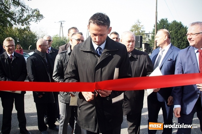 Zdjęcie w galerii na portalu naszwodzislaw.com: Szpitale w powiecie mają nowe karetki. Do zakupu dołożyło się czternaście samorządów  wiadomości z regionu