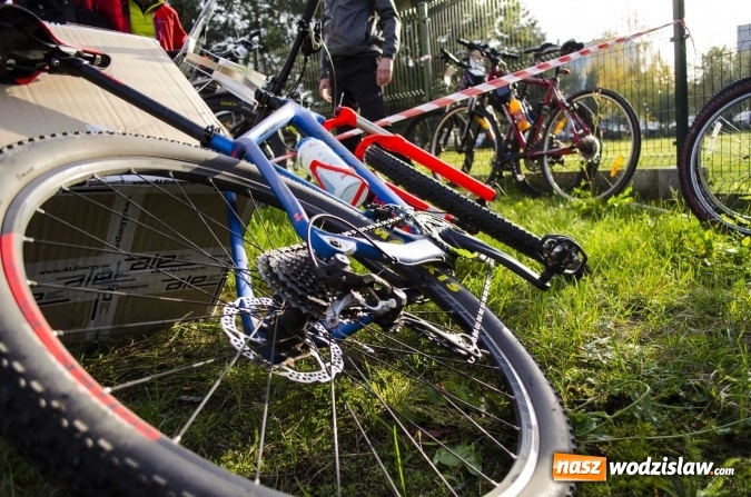 Zdjęcie w galerii na portalu naszwodzislaw.com: Śmiałkowie ruszyli na trasę Silesia Race 2016  wiadomości z regionu