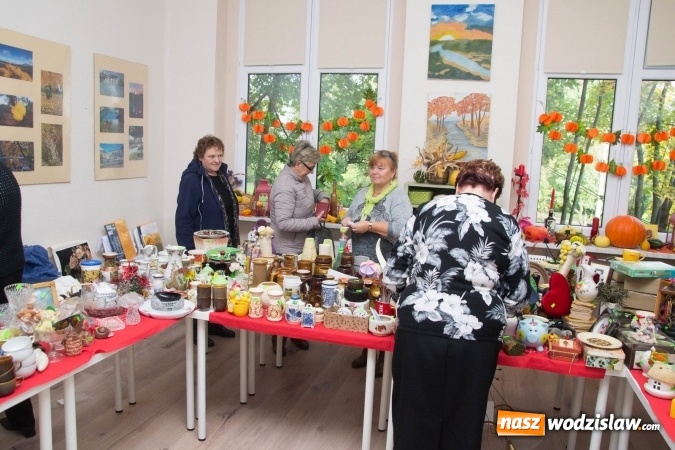 Zdjęcie w galerii na portalu naszwodzislaw.com: Seniorzy z Rydułtów pomogli swojej nauczycielce  wiadomości z regionu