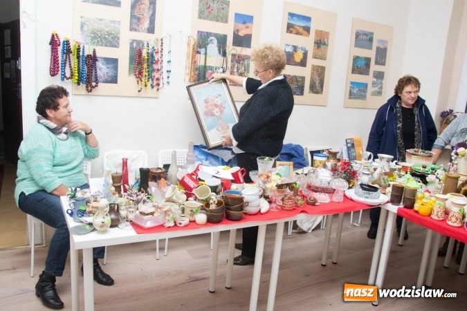 Zdjęcie w galerii na portalu naszwodzislaw.com: Seniorzy z Rydułtów pomogli swojej nauczycielce  wiadomości z regionu