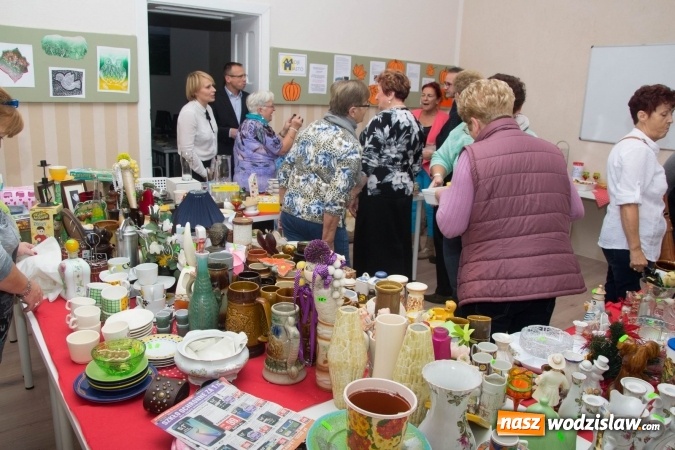 Zdjęcie w galerii na portalu naszwodzislaw.com: Seniorzy z Rydułtów pomogli swojej nauczycielce  wiadomości z regionu