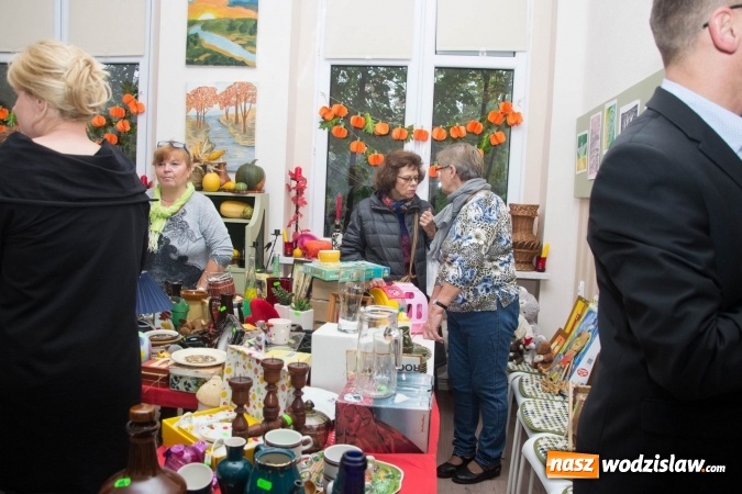 Zdjęcie w galerii na portalu naszwodzislaw.com: Seniorzy z Rydułtów pomogli swojej nauczycielce  wiadomości z regionu