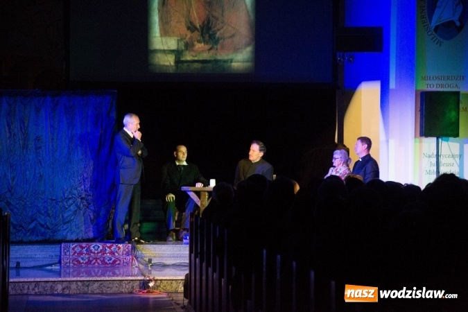 Zdjęcie w galerii na portalu naszwodzislaw.com: Spektakl wg dramatu Karola Wojtyły został wystawiony w Wodzisławiu Śląskim  wiadomości z regionu