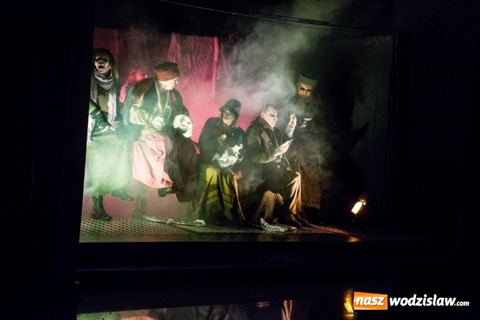 Zdjęcie w galerii na portalu naszwodzislaw.com: Spektakl wg dramatu Karola Wojtyły został wystawiony w Wodzisławiu Śląskim  wiadomości z regionu