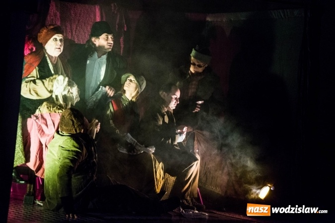 Zdjęcie w galerii na portalu naszwodzislaw.com: Spektakl wg dramatu Karola Wojtyły został wystawiony w Wodzisławiu Śląskim  wiadomości z regionu