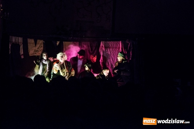 Zdjęcie w galerii na portalu naszwodzislaw.com: Spektakl wg dramatu Karola Wojtyły został wystawiony w Wodzisławiu Śląskim  wiadomości z regionu