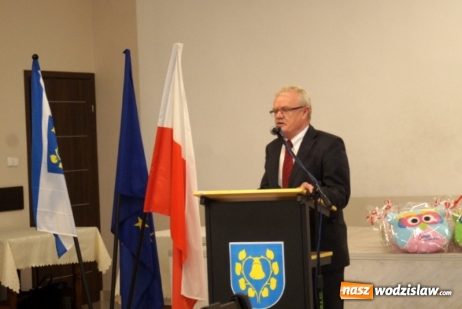 Zdjęcie w galerii na portalu naszwodzislaw.com: Mszana: Najmłodsi mieszkańcy po raz kolejny z maskotkami  wiadomości z regionu