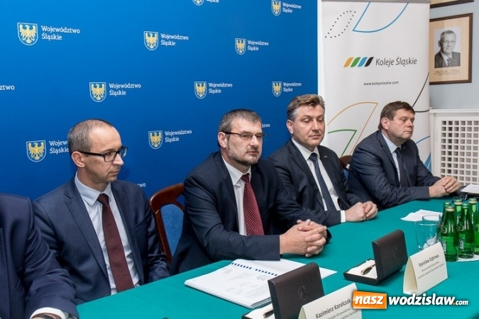 Zdjęcie w galerii na portalu naszwodzislaw.com: Podpisano umowę na dostawę nowoczesnych pociągów. Prawdopodobnie ta liczba w przyszłości może się zwiększyć  wiadomości z regionu