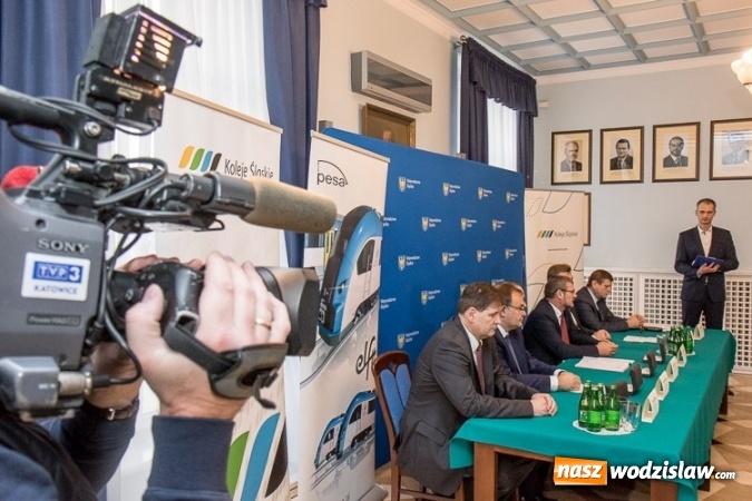 Zdjęcie w galerii na portalu naszwodzislaw.com: Podpisano umowę na dostawę nowoczesnych pociągów. Prawdopodobnie ta liczba w przyszłości może się zwiększyć  wiadomości z regionu