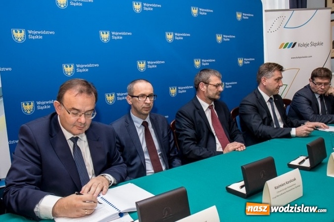 Zdjęcie w galerii na portalu naszwodzislaw.com: Podpisano umowę na dostawę nowoczesnych pociągów. Prawdopodobnie ta liczba w przyszłości może się zwiększyć  wiadomości z regionu