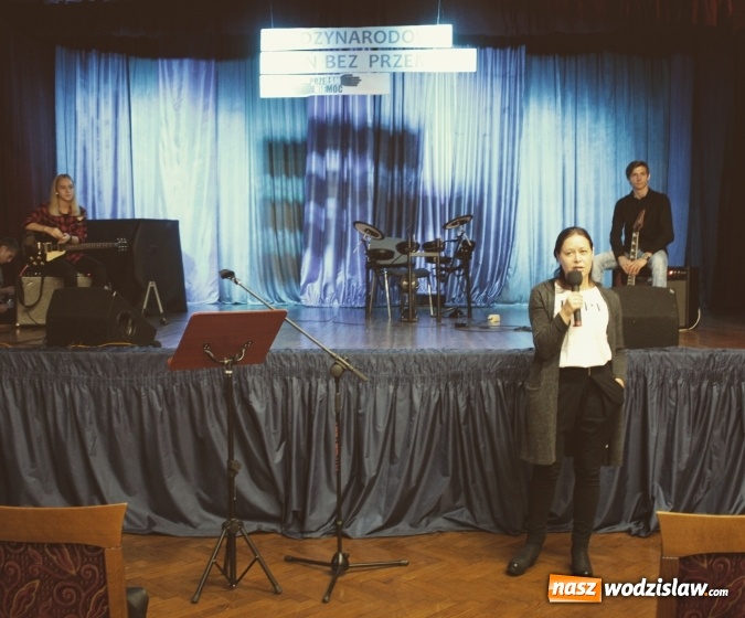 Zdjęcie w galerii na portalu naszwodzislaw.com: Obchody Międzynarodowego Dnia bez Przemocy w wodzisławskiej Jedynce wiadomości z regionu