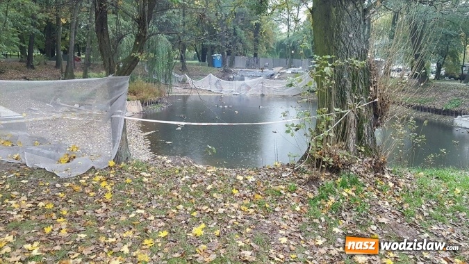 Zdjęcie w galerii na portalu naszwodzislaw.com: Wodzisław: Prace w Parku Miejskim przedłużone. Musimy dłużej poczekać na tarasy widokowe wiadomości z regionu