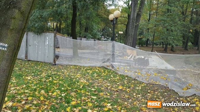 Zdjęcie w galerii na portalu naszwodzislaw.com: Wodzisław: Prace w Parku Miejskim przedłużone. Musimy dłużej poczekać na tarasy widokowe wiadomości z regionu