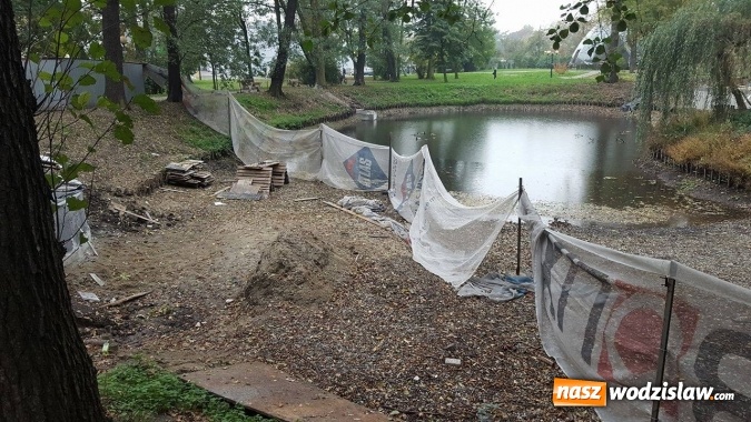 Zdjęcie w galerii na portalu naszwodzislaw.com: Wodzisław: Prace w Parku Miejskim przedłużone. Musimy dłużej poczekać na tarasy widokowe wiadomości z regionu