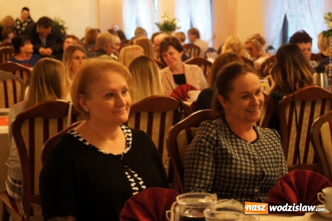 Zdjęcie w galerii na portalu naszwodzislaw.com: Mszana: Gala Edukacji - podziękowania dla pracowników gminnej oświaty  wiadomości z regionu