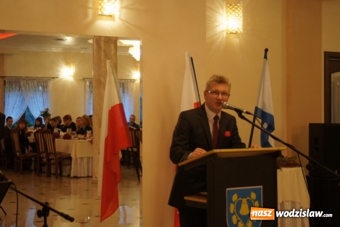 Zdjęcie w galerii na portalu naszwodzislaw.com: Mszana: Gala Edukacji - podziękowania dla pracowników gminnej oświaty  wiadomości z regionu