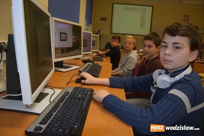 Zdjęcie w galerii na portalu naszwodzislaw.com: Za nami Targi Pracy i Aktywizacji Zawodowej  wiadomości z regionu