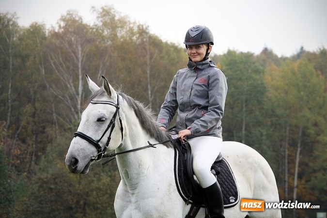 Zdjęcie w galerii na portalu naszwodzislaw.com: Hubertus w Krostoszowicach. Jeźdźcy obchodzili swoje święto wiadomości z regionu