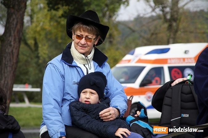 Zdjęcie w galerii na portalu naszwodzislaw.com: Hubertus w Krostoszowicach. Jeźdźcy obchodzili swoje święto wiadomości z regionu