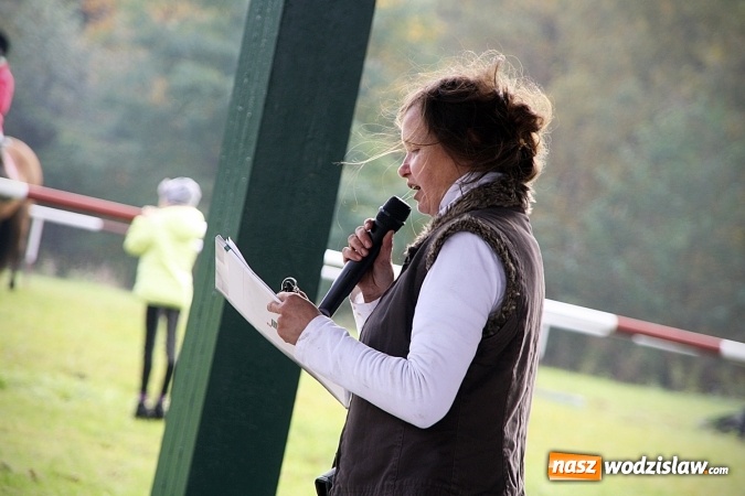 Zdjęcie w galerii na portalu naszwodzislaw.com: Hubertus w Krostoszowicach. Jeźdźcy obchodzili swoje święto wiadomości z regionu