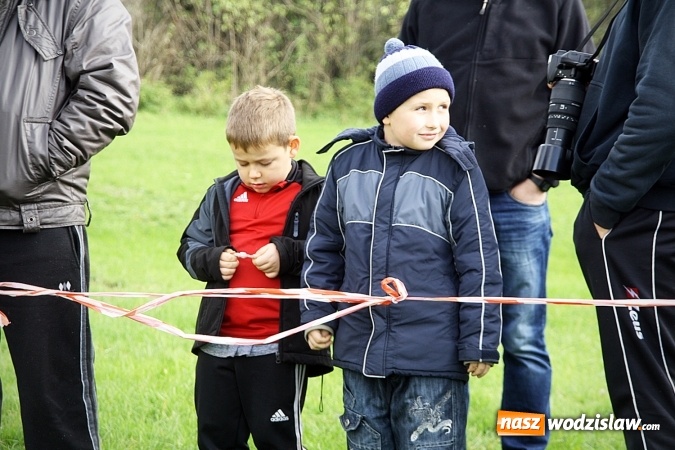 Zdjęcie w galerii na portalu naszwodzislaw.com: Hubertus w Krostoszowicach. Jeźdźcy obchodzili swoje święto wiadomości z regionu