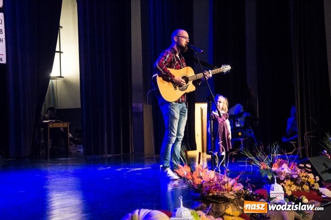 Zdjęcie w galerii na portalu naszwodzislaw.com: Festiwal Twórczości Osób Niepełnosprawnych ''To Ja 2016'' w Rydułtowach wiadomości z regionu