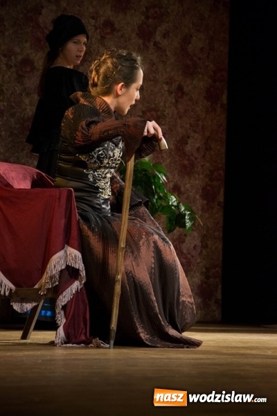 Zdjęcie w galerii na portalu naszwodzislaw.com: Spektakl oparty na wybitnej komedii Moliera na deskach Miejskiego Ośrodka Kultury w Radlinie wiadomości z regionu