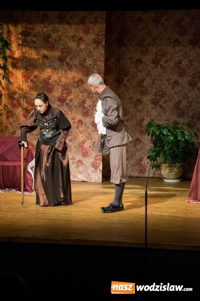Zdjęcie w galerii na portalu naszwodzislaw.com: Spektakl oparty na wybitnej komedii Moliera na deskach Miejskiego Ośrodka Kultury w Radlinie wiadomości z regionu