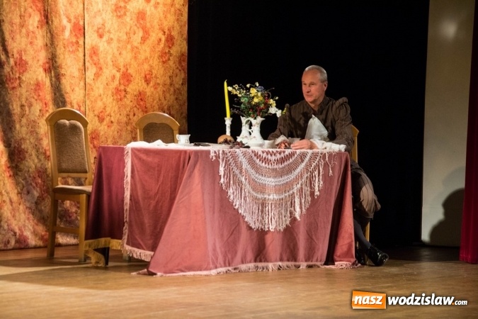 Zdjęcie w galerii na portalu naszwodzislaw.com: Spektakl oparty na wybitnej komedii Moliera na deskach Miejskiego Ośrodka Kultury w Radlinie wiadomości z regionu