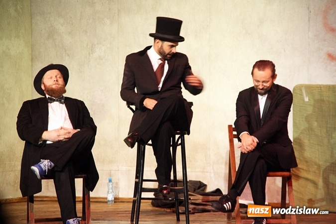 Zdjęcie w galerii na portalu naszwodzislaw.com: Sceniczna petarda Teatru Polska w Rydułtowskim Centrum Kultury wiadomości z regionu