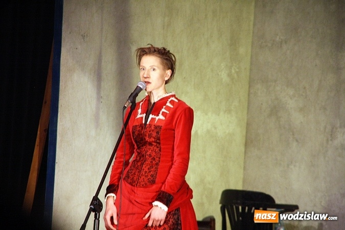 Zdjęcie w galerii na portalu naszwodzislaw.com: Sceniczna petarda Teatru Polska w Rydułtowskim Centrum Kultury wiadomości z regionu