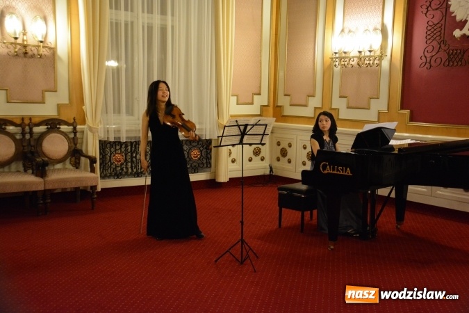 Zdjęcie w galerii na portalu naszwodzislaw.com: Tajwański duet zachwycił publiczność  wiadomości z regionu