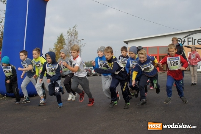 Zdjęcie w galerii na portalu naszwodzislaw.com: Ponad setka dzieci wystartowała w Gminnym Biegu Ulicznym w Mszanie wiadomości z regionu