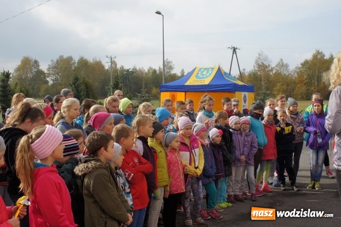 Zdjęcie w galerii na portalu naszwodzislaw.com: Ponad setka dzieci wystartowała w Gminnym Biegu Ulicznym w Mszanie wiadomości z regionu