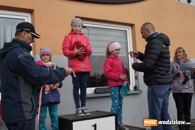Zdjęcie w galerii na portalu naszwodzislaw.com: Ponad setka dzieci wystartowała w Gminnym Biegu Ulicznym w Mszanie wiadomości z regionu
