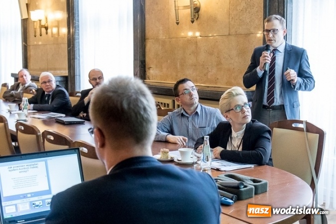 Zdjęcie w galerii na portalu naszwodzislaw.com: Niska emisja pod kontrolą wiadomości z regionu