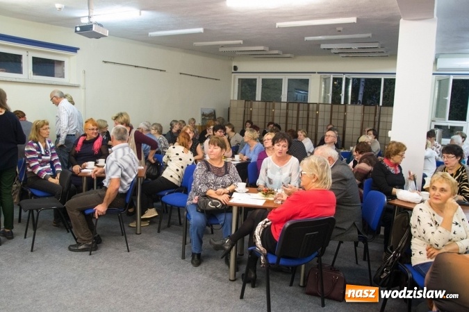 Zdjęcie w galerii na portalu naszwodzislaw.com: Moje Chiny - spotkanie autorskie w wodzisławskiej bibliotece wiadomości z regionu