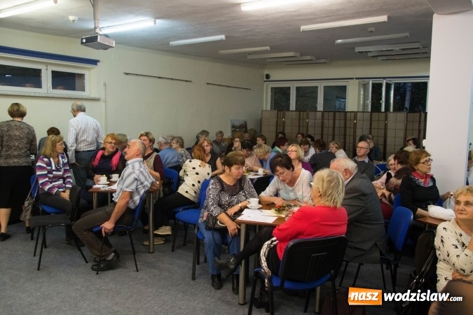 Zdjęcie w galerii na portalu naszwodzislaw.com: Moje Chiny - spotkanie autorskie w wodzisławskiej bibliotece wiadomości z regionu