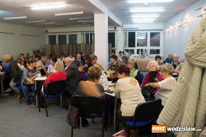 Zdjęcie w galerii na portalu naszwodzislaw.com: Moje Chiny - spotkanie autorskie w wodzisławskiej bibliotece wiadomości z regionu