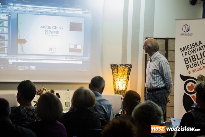 Zdjęcie w galerii na portalu naszwodzislaw.com: Moje Chiny - spotkanie autorskie w wodzisławskiej bibliotece wiadomości z regionu