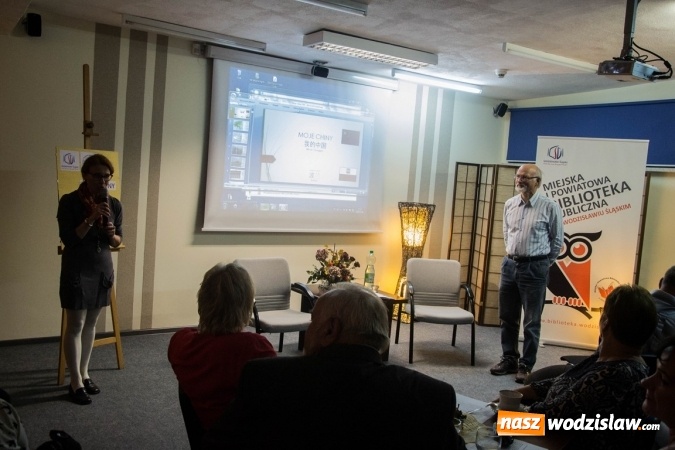 Zdjęcie w galerii na portalu naszwodzislaw.com: Moje Chiny - spotkanie autorskie w wodzisławskiej bibliotece wiadomości z regionu
