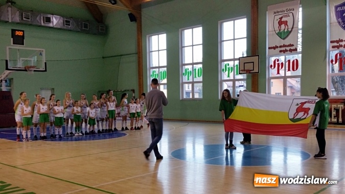 Zdjęcie w galerii na portalu naszwodzislaw.com: Tylko sto dwadzieścia sekund zabrakło wodzisławskim koszykarkom do odniesienia drugiego zwycięstwa w rozgrywkach I Ligi Kobiet wiadomości z regionu