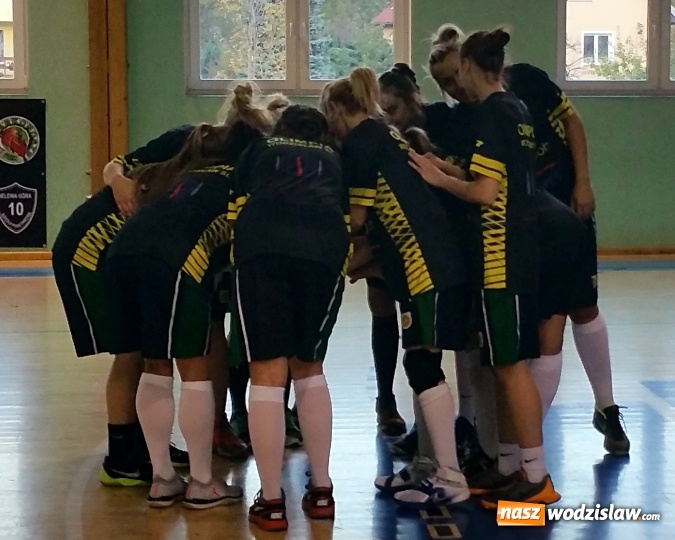 Zdjęcie w galerii na portalu naszwodzislaw.com: Tylko sto dwadzieścia sekund zabrakło wodzisławskim koszykarkom do odniesienia drugiego zwycięstwa w rozgrywkach I Ligi Kobiet wiadomości z regionu