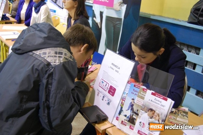 Zdjęcie w galerii na portalu naszwodzislaw.com: Za nami Targi Pracy i Aktywizacji Zawodowej oraz Tydzień Kariery  wiadomości z regionu