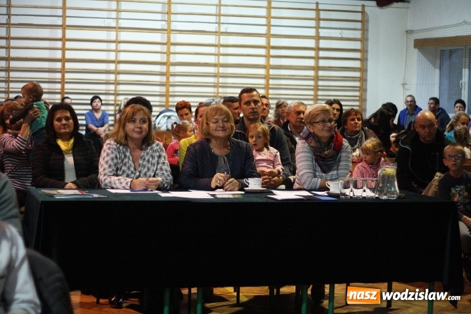 Zdjęcie w galerii na portalu naszwodzislaw.com: Mieszkańcy Wilchw po raz kolejny udowodnili, że mają talent wiadomości z regionu